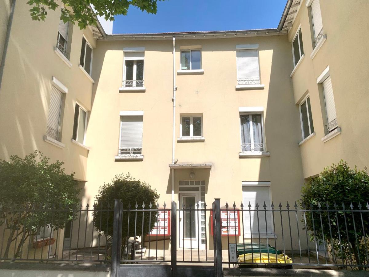 Magnifique Appartement T2 Aux Portes De Paris كياشاه المظهر الخارجي الصورة